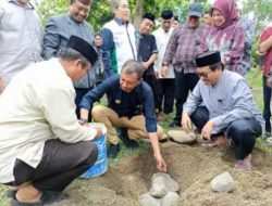 Akbar Ali dan Dollah Mando Kawal Pembangunan Asrama Ponpes Zubdatul Asrar NU