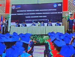 Berbekal Skill di Dunia Kerja, Rektor Unitama Lepas 189 Wisudawan