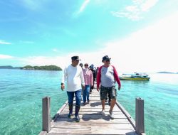 Nikmati Panorama Pulau Sembilan, Pj Gubernur Bahtiar Ajak Forum CSR Salurkan Bantuan