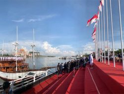 Lantik 200 Lebih Pejabat Pemkot Makassar di Atas Kapal Pinisi, Danny Pomanto: Jangan Sia-siakan Amanah Ini