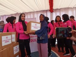 HUT ke 44 Yayasan Kemala Bhayangkari, Polres Maros Bagikan Ratusan Paket Sembako Gratis