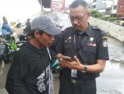 Helm Hilang, Jukir Perumda Parkir Makassar Langsung Ganti yang Baru