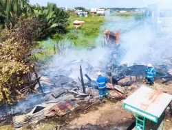 Api Kembali Ngamuk di Makassar, 2 Unit Rumah Panggung di Ludes