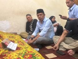 Melayat ke Rumah Duka ASN, Akbar Ali: Pengabdian ASN Harus Dihargai