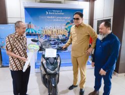 Raih Undian Motor Bank Sulselbar, Bupati Barru Wakafkan Untuk Pondok Pesantren