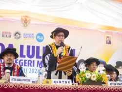 UNM Kembali Lepas 1000 Wisudawan, Nomor Dada 63 Dapat Sepeda dari Rektor