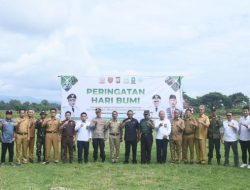 Peringatan Hari Bumi, Wakil Ketua DPRD Sinjai Turut Hadir Penanaman Pohon