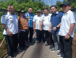 Dua Anggota DPRD Maros Kunjungi Jembatan Viral di Maros Baru, PUTRPP akan Ganti Plat