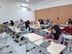 Dekan FBS UNM Prof Anshari Gelar Pelatihan Publikasi Ilmiah