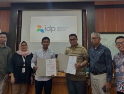 Bersama dengan IDP Makassar, Departemen Hubungan Internasional Unhas Membuka Peluang Besar Mahasiswa untuk Studi ke Luar Negeri 