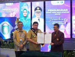 Pj Wali Kota Parepare Dikukuhkan Jadi Bapak Asuh Anak Stunting