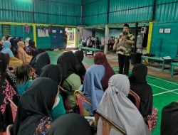 Sambangi Maros Baru, Chaidir Syam Janjikan Bantuan Renovasi Masjid