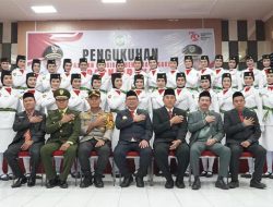 Jelang Upacara Bendera HUT RI, Pj Wali Kota Palopo Kukuhkan Paskibraka