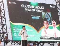 Salat Subuh Berjemaah di Hari Pertama Aktif Jadi Wali Kota, Danny: Titip Jaga Kota, Jaga Demokrasi!