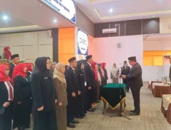 Pj Walikota Parepare Lantik Pejabat Fungsional Guru dan PTSP