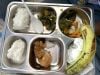 Siswa di Makassar Kritik Menu Makan Bergizi Gratis, Sayur Kering hingga Buahnya Ada yang Busuk