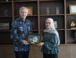 Direksi KALLA Terima Kunjungan Dubes Kanada; Bahas Energi Terbarukan, Investasi, Mining hingga LNG