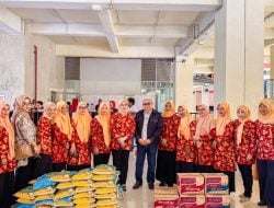 Misi Sosial Bazar Ramadan DWP UNM: Jual Barang Murah untuk Amal