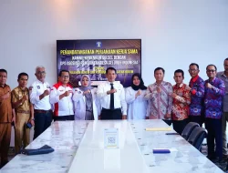 Tingkatkan Kesadaran Hukum Desa, Kanwil Kemenkum Sulsel dan APDESI Teken Perjanjian Kerja Sama