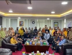 Mari Kita Bekerja dengan Hati, Ajak Rektor di Depan Civitas Akademika FBS UNM